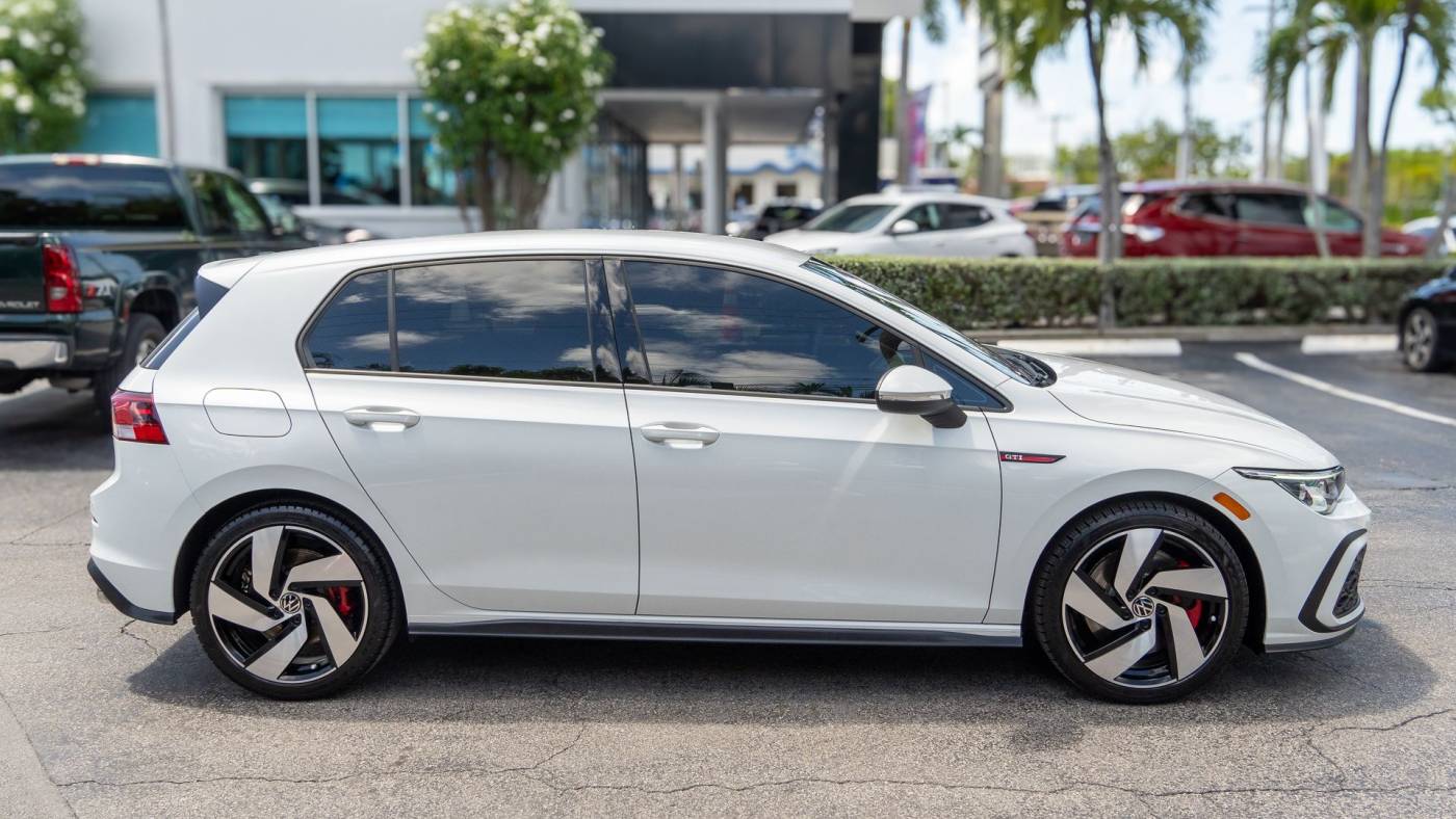 2023 volkswagen golf gti s