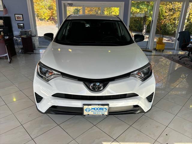 2018 toyota rav4 le