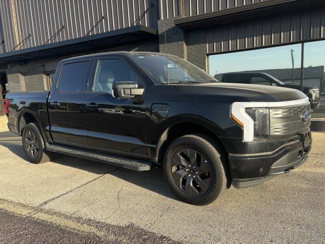 2023 ford f-150 lightning lariat