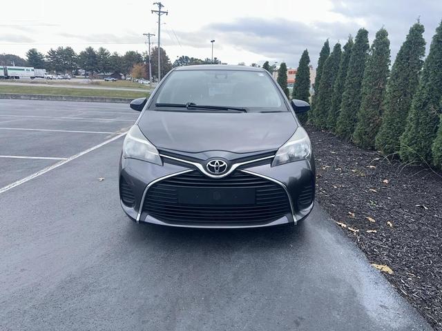 2017 toyota yaris le