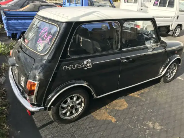 1990 rover mini, black with 37,000 miles available now!