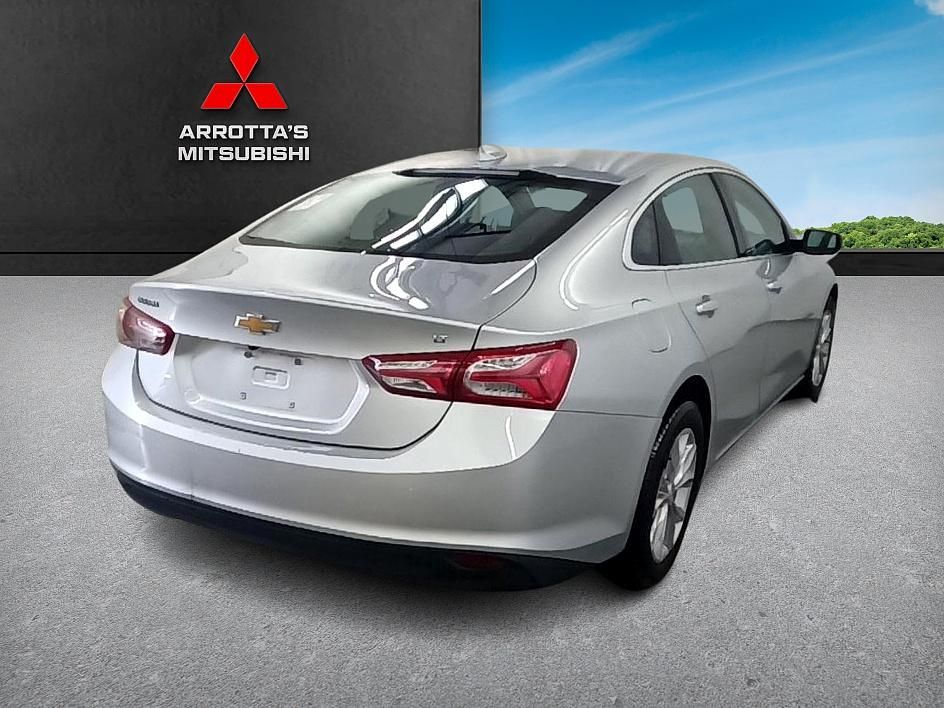 2022 chevrolet malibu lt