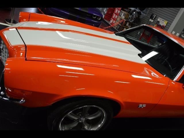 ss split bumper 396 big block hugger orange auto black clean muscle