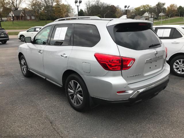 2019 nissan pathfinder sl