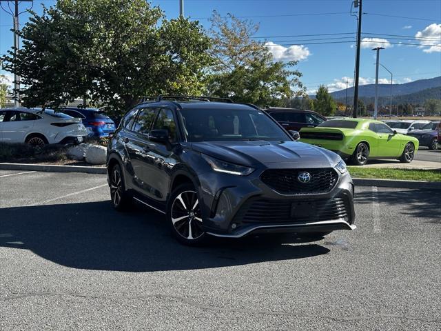 2022 toyota highlander xse
