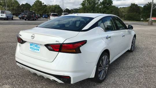 2025 Nissan Altima