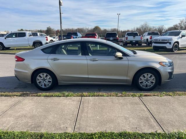 2019 ford fusion s
