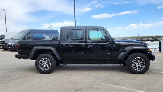 2024 Jeep Gladiator