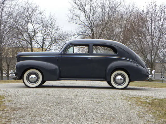 1940 nash lafayette 2 door sedan