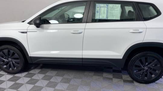 2022 volkswagen taos s