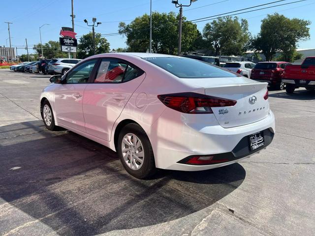 2019 hyundai elantra se