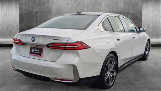 2024 BMW i5