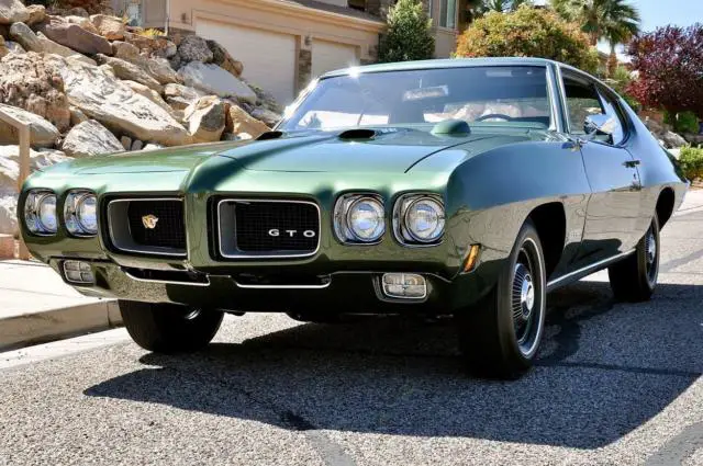 1970 pontiac gto ram-air iv 4-speed all #'s matching phs *concours gold champion