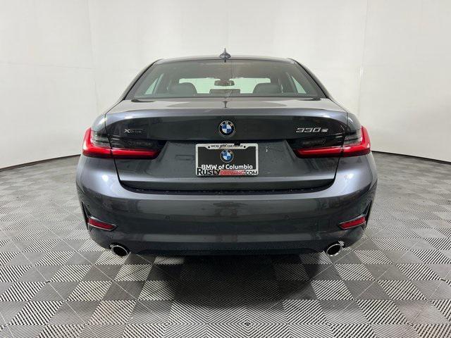 2021 bmw 330e base