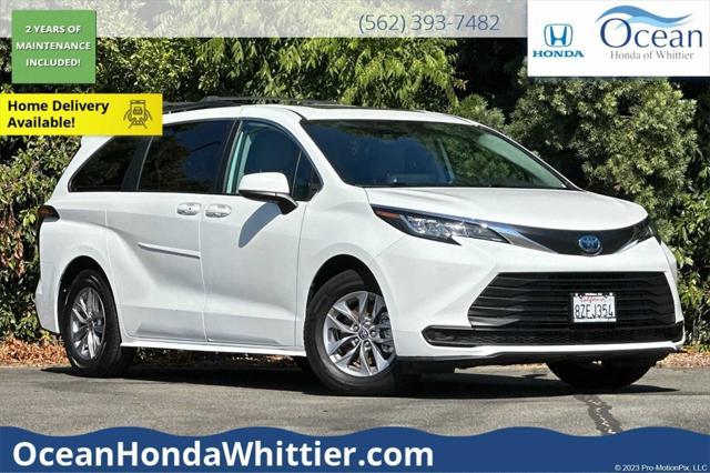 2022 toyota sienna le