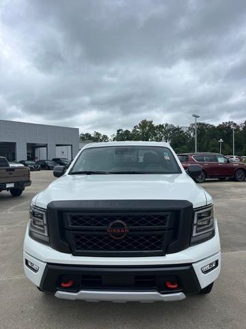 2024 nissan titan pro-4x