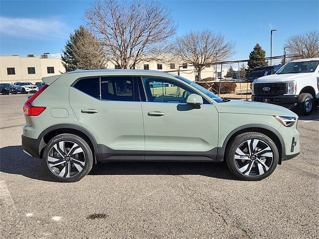 2024 volvo xc40 b5 plus bright