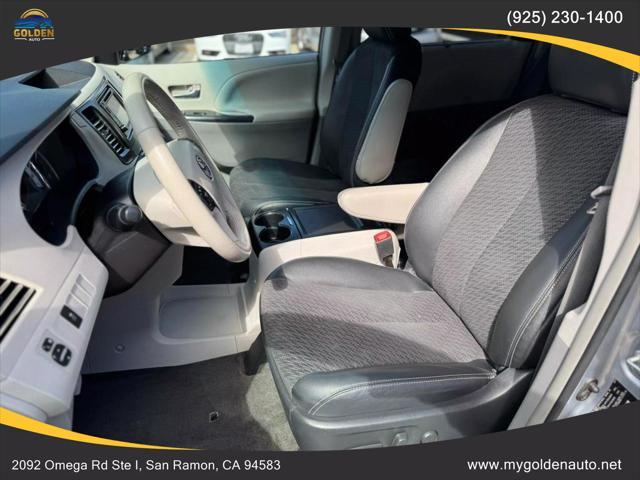 2014 toyota sienna se