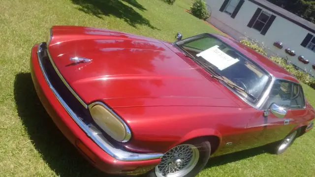 1994 xjs burgandy jaguar