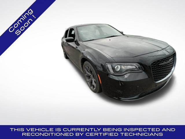 2021 chrysler 300 touring