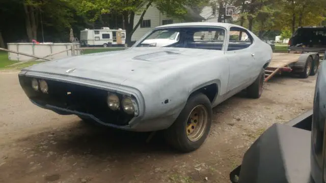1972 plymouth road runner 400 h.p. 4-speed bucket seats hood pins project car