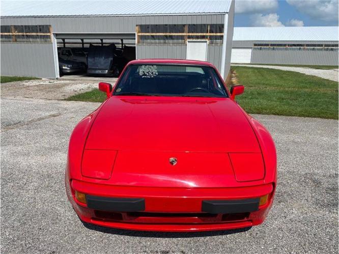 1984 porsche 944 in staunton, illinois