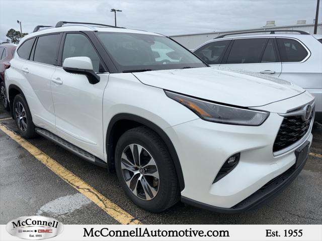 2021 toyota highlander xle