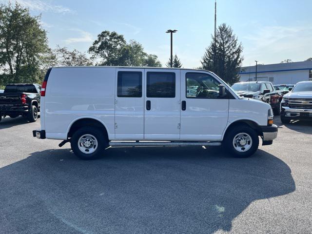 2020 chevrolet express 2500 rwd 2500 regular wheelbase wt