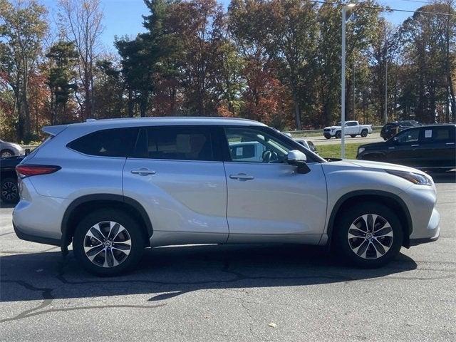 2022 toyota highlander xle