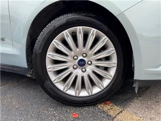 2014 Ford Fusion hybrid s