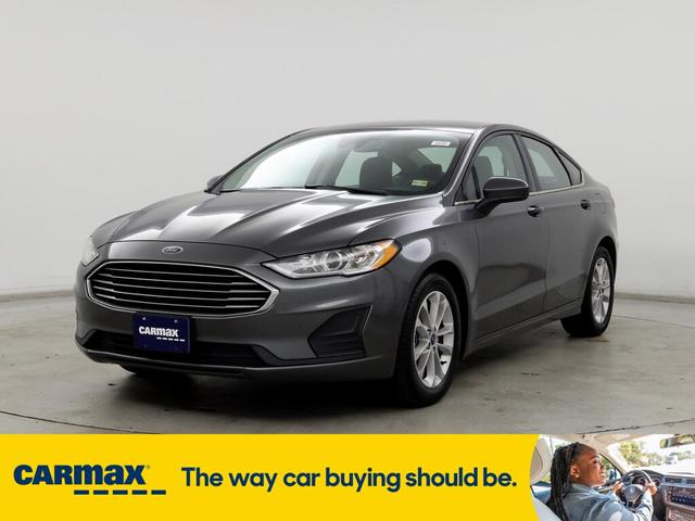 2020 ford fusion se