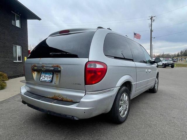 2007 chrysler town & country limited