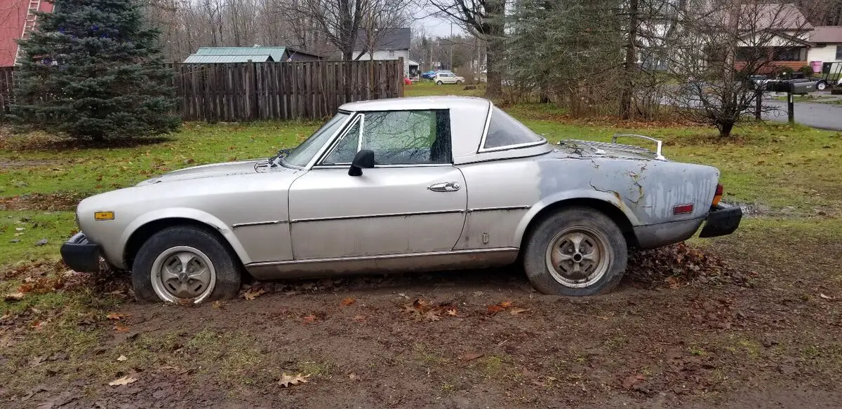 1979 fiat 124 grey rwd manual pininfarina spider 2000