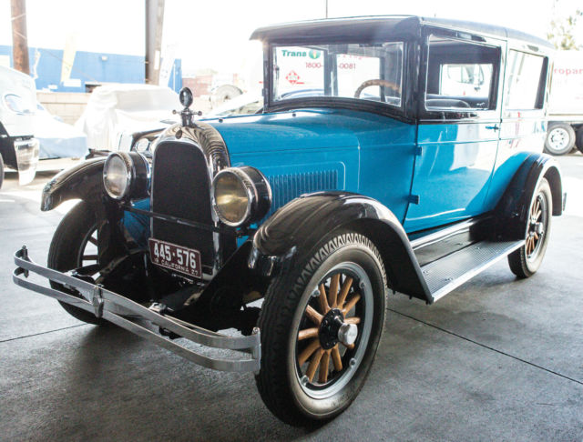 1927 whippet 96 coach