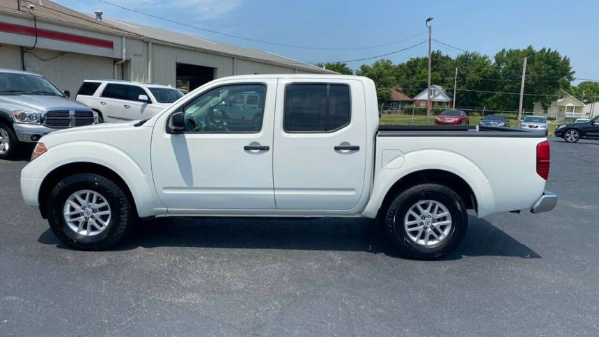 2019 nissan frontier sv