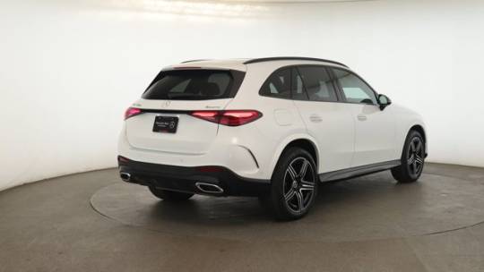 2025 Mercedes-Benz GLC