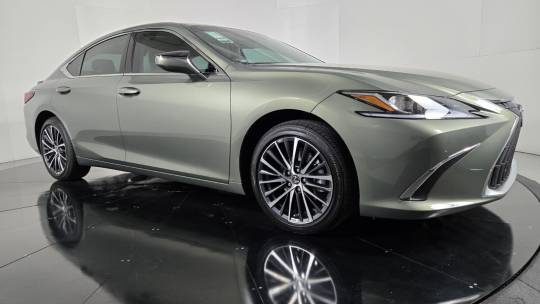 2025 Lexus ES