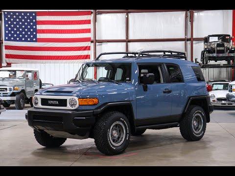 2014 toyota fj cruiser in kentwood, michigan