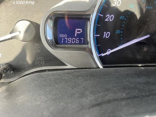 2011 toyota sienna limitedhas all the options available in 2011 dvd player heated