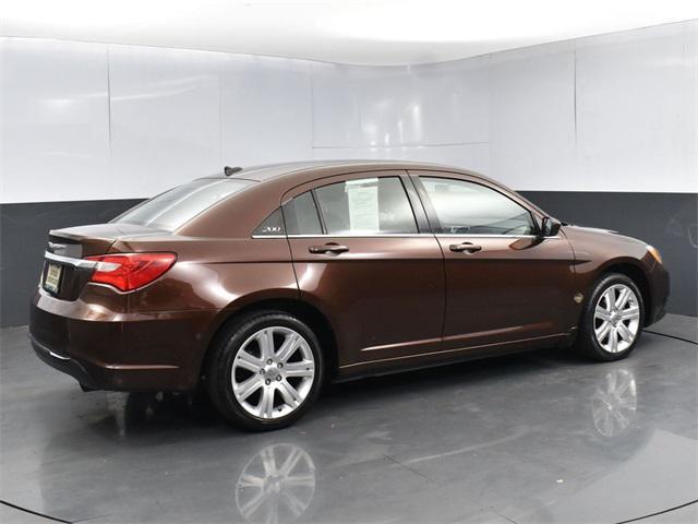 2013 chrysler 200 touring