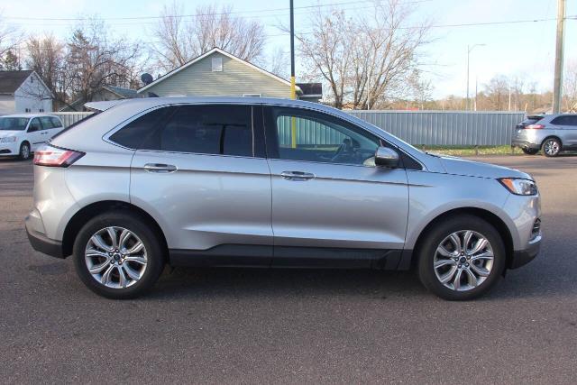 2022 ford edge titanium