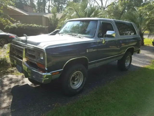 1989 dodge ramcharger royal se 4x4