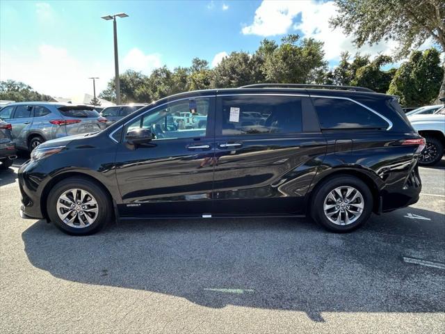 2021 toyota sienna xle 8 passenger