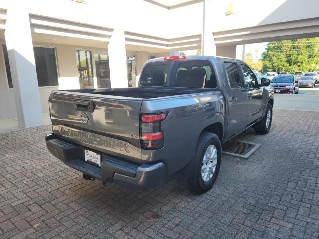 2022 nissan frontier sv