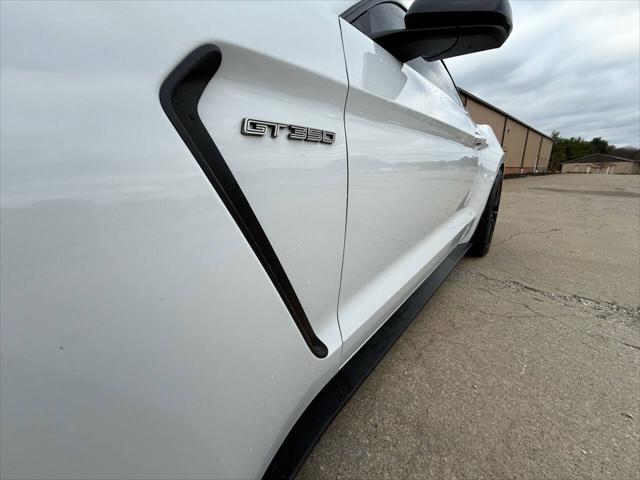 2016 ford shelby gt350 base