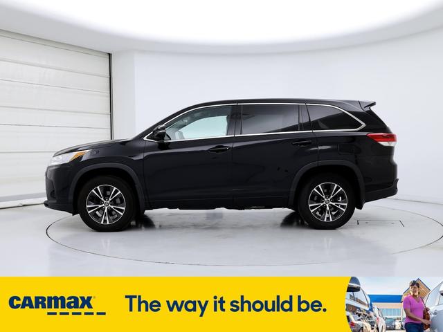 2018 toyota highlander le