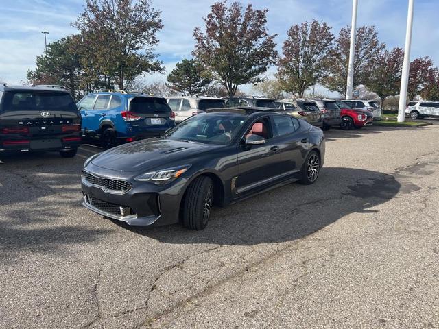 2023 kia stinger gt-line