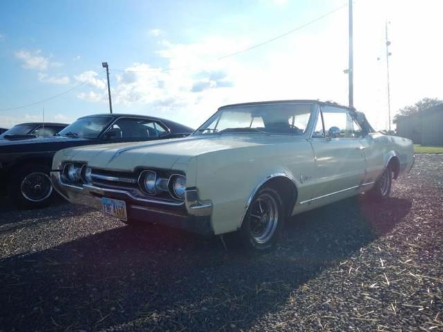 1967 oldsmobile cutlass 1111111 miles yellow automatic