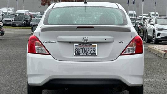 2019 Nissan Versa