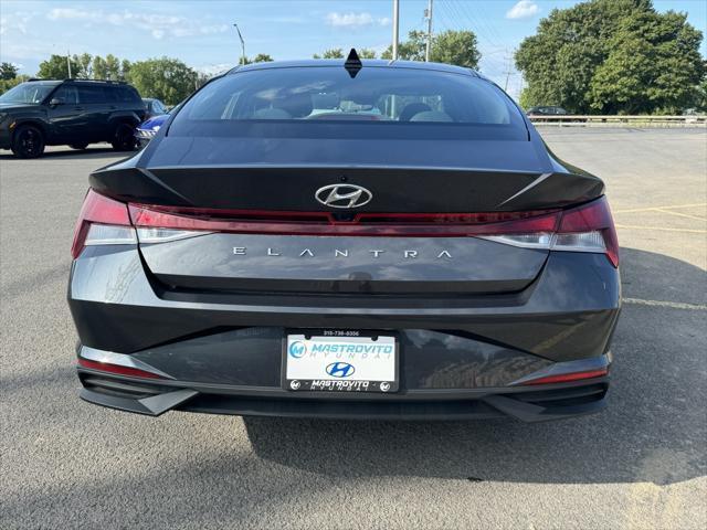 2022 hyundai elantra sel